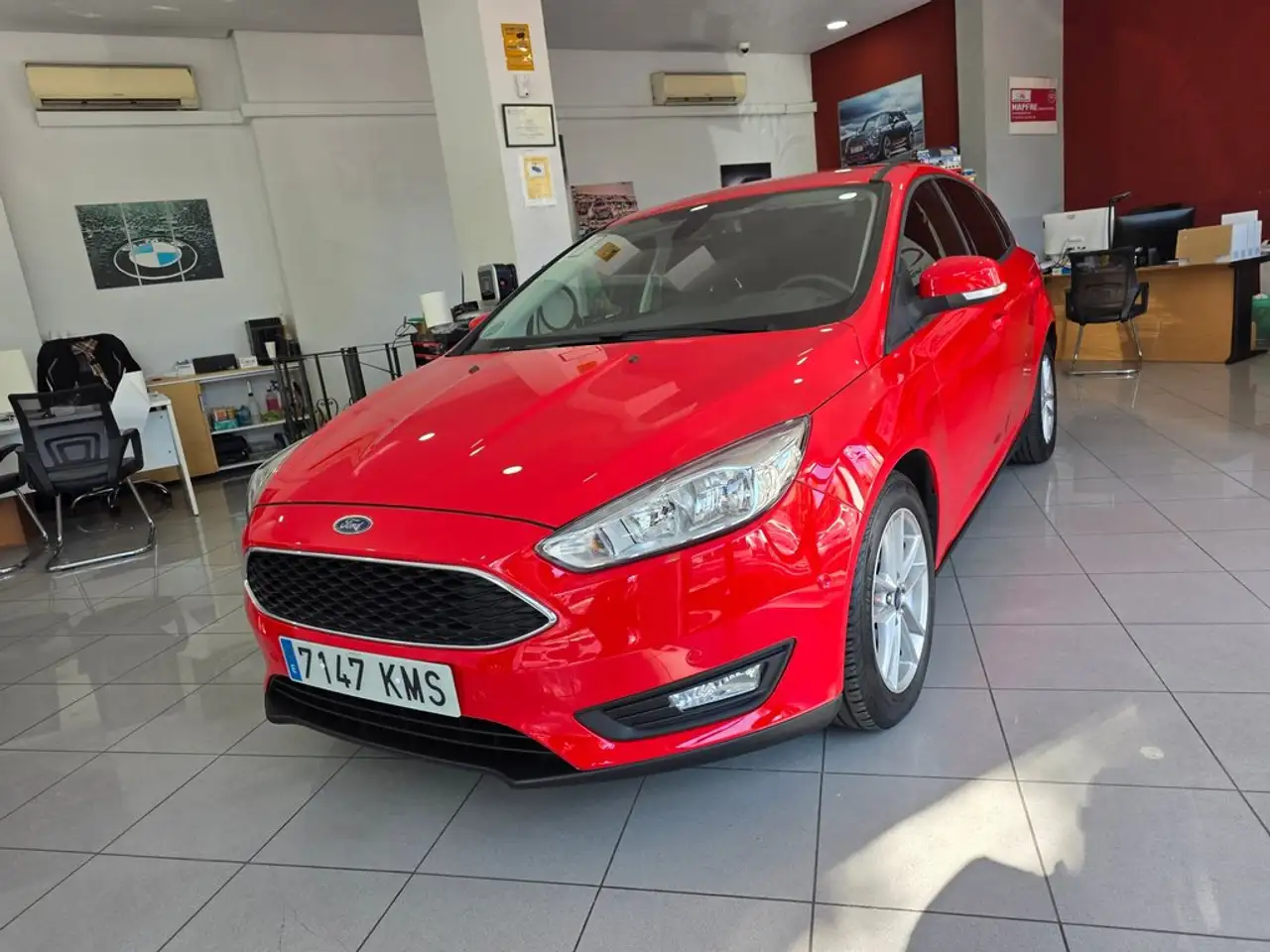 2018 Ford Focus 1.0 Ecoboost Auto-S&S Business 125, photograph 3