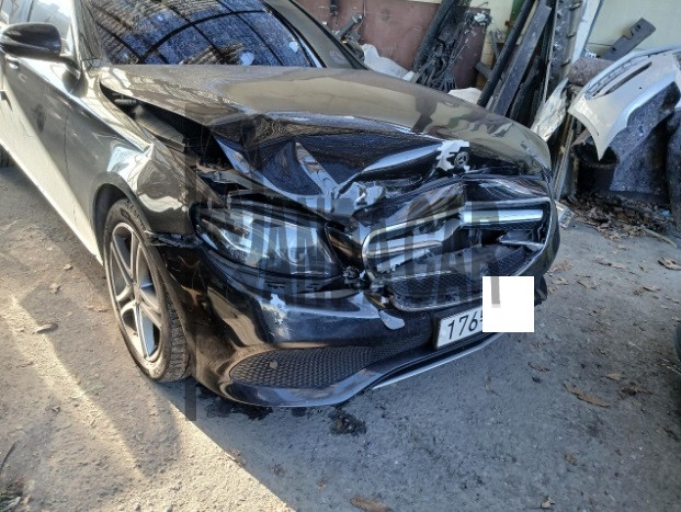 2018 Mercedes-Benz E220 d, photograph 1