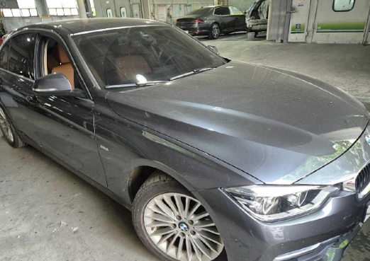 2018 BMW 320i, photograph 5