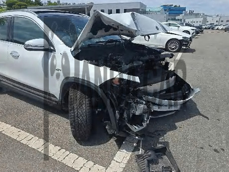 2023 Mercedes-AMG GLA45 4MATIC +, photograph 2