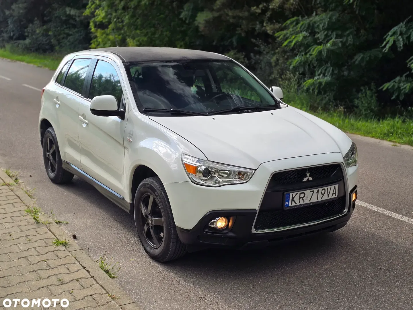 2013 Mitsubishi ASX 1.6 ClearTec 2WD Diamant Edition+, photograph 11