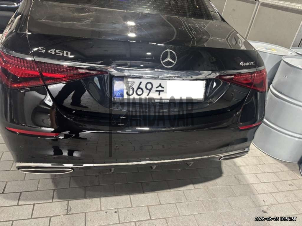 2026 Mercedes-Benz S 450 4MATIC S, photograph 3