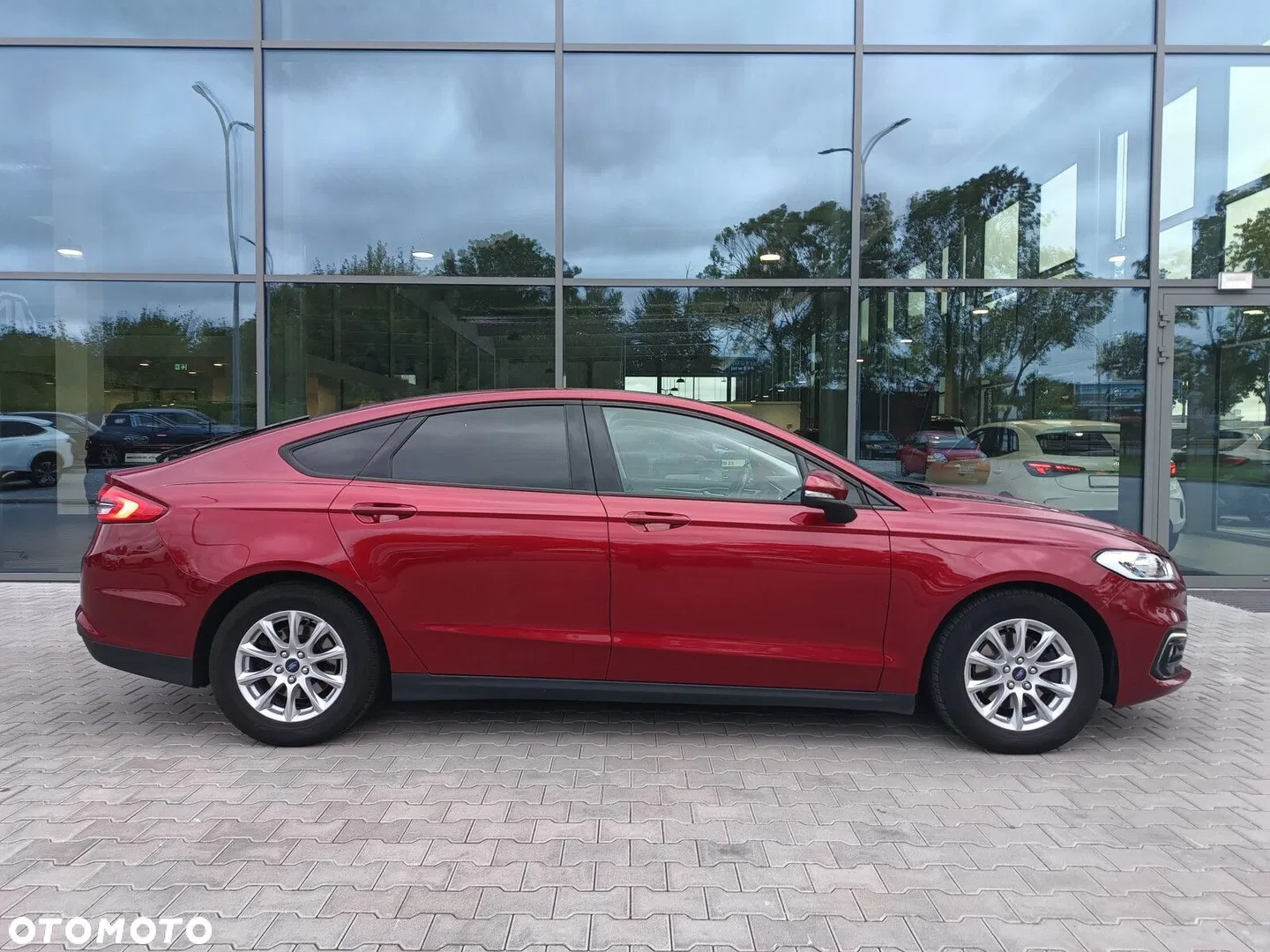 2019 Ford Mondeo, photograph 3