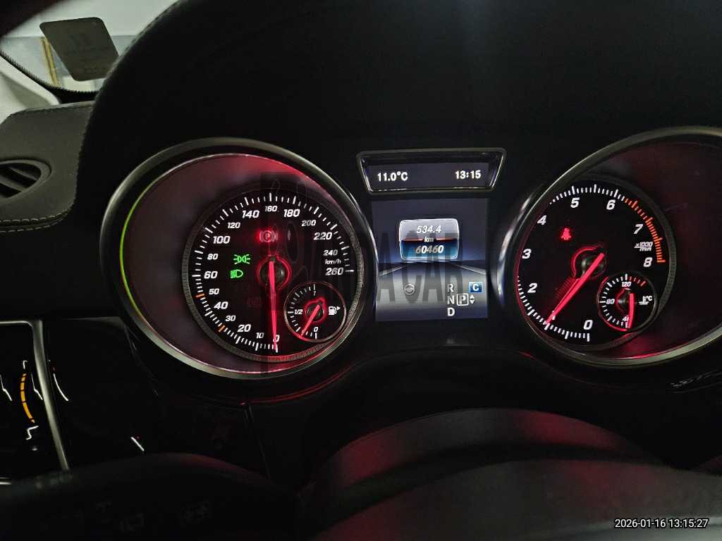 2017 Mercedes-Benz GLS500 4Matic, photograph 3