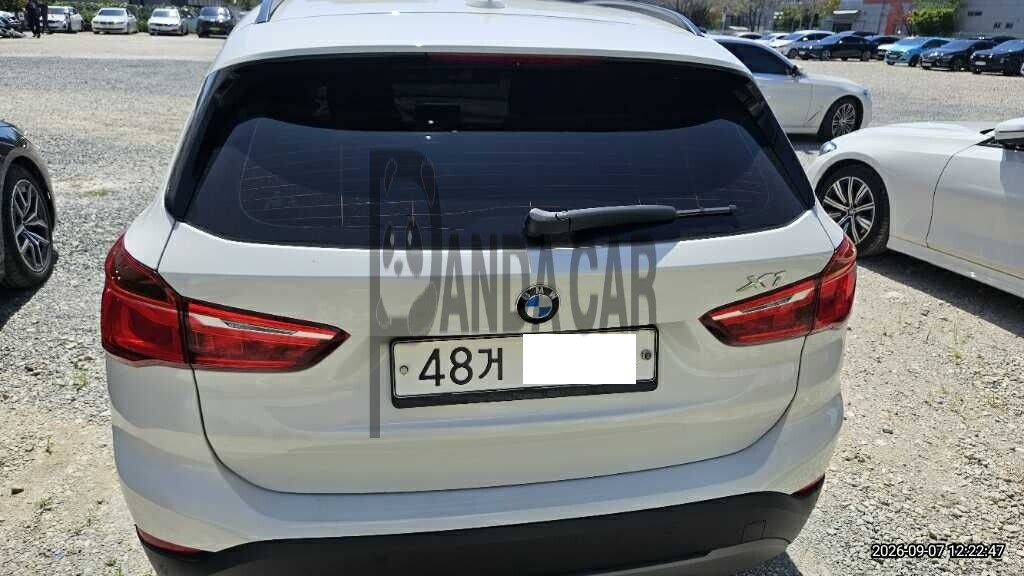 2017 BMW X1 xDrive18d, photograph 2