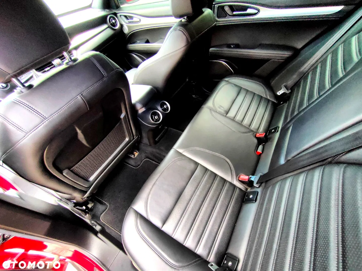 2019 Alfa Romeo Stelvio 2.0 Turbo 16V AT8-Q4 Ti, photograph 11
