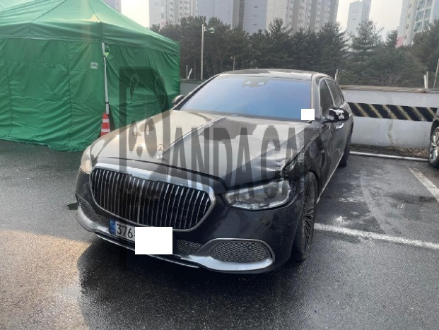 2023 Mercedes-Benz MercedesMaybach S680 4MATIC, photograph 1