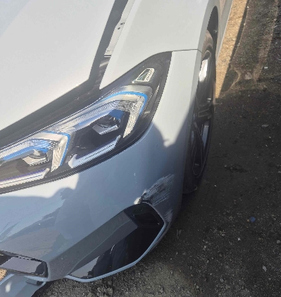 2025 BMW 320i, photograph 4