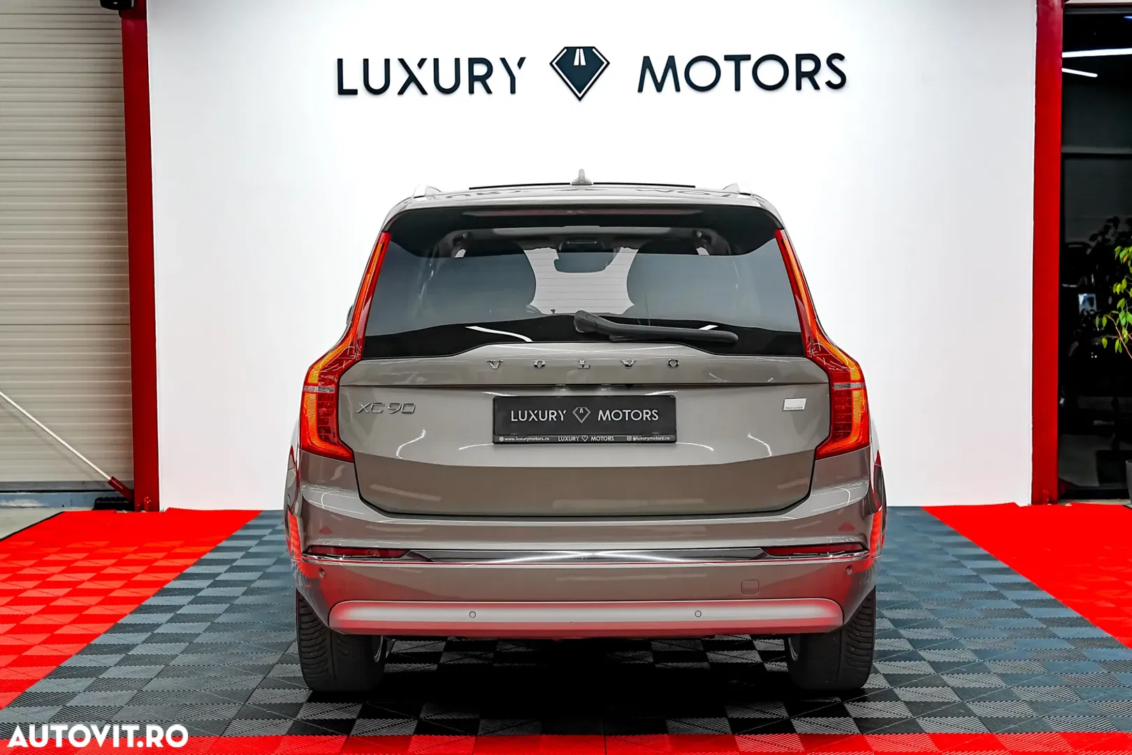 2022 Volvo XC 90 T8 AWD Recharge Geartronic Inscription, photograph 9