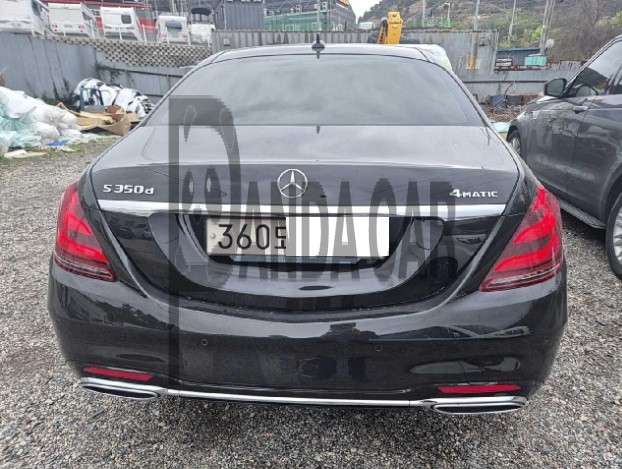 2020 Mercedes-Benz S350 d 4MATIC, photograph 2