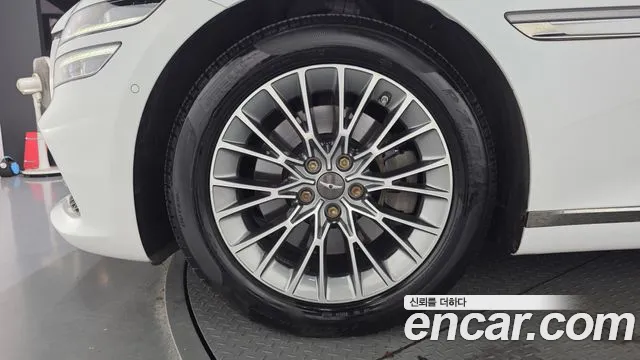 Genesis G80 Gasoline 2.5 Turbo AWD — photo 1 of 20