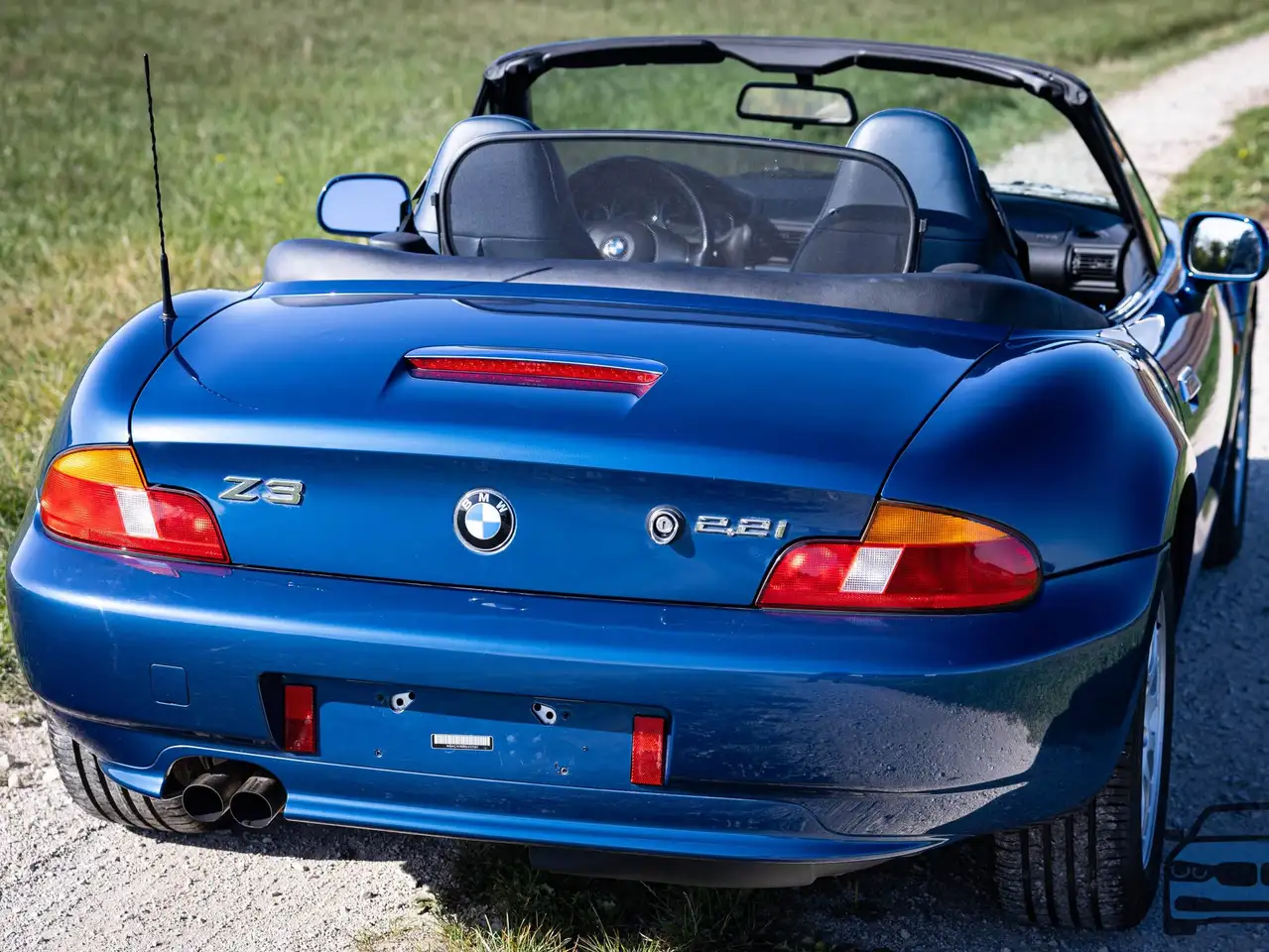 2001 BMW Z3 Z3 Roadster 2.2i # 2. Hand # Topasblau, photograph 7