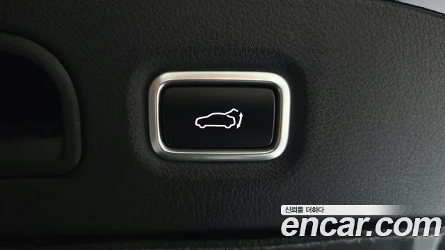 Kia Stinger 3.3 GT AWD Masters Turbo Package — photo 1 of 38
