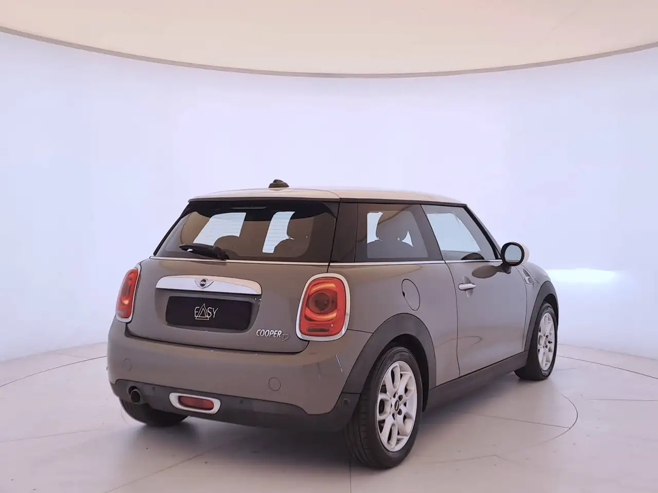2017 MINI Cooper D 1.5 3p auto - TAGLIANDI MINI - NEOPATENTATI, photograph 5