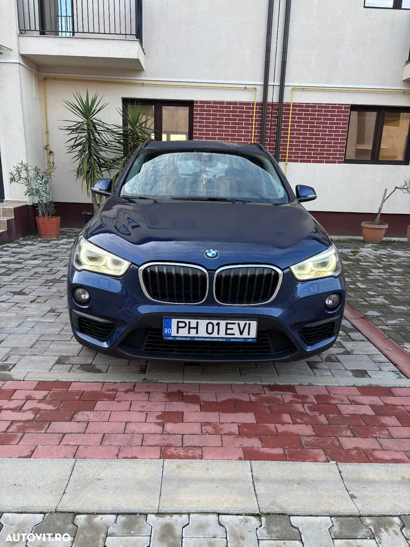 2017 BMW X1, photograph 1
