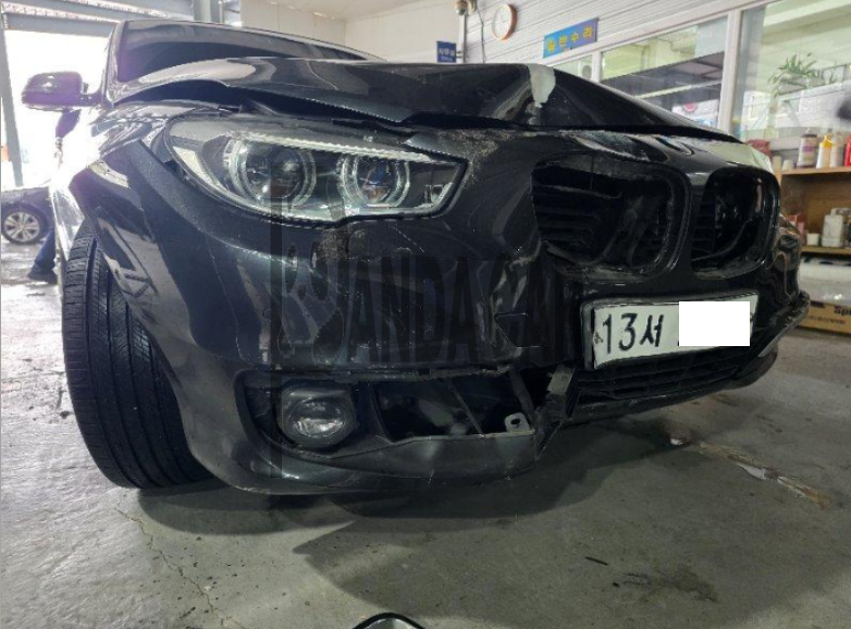 2017 BMW Gran Turismo EfficientDynamics Edition, photograph 2