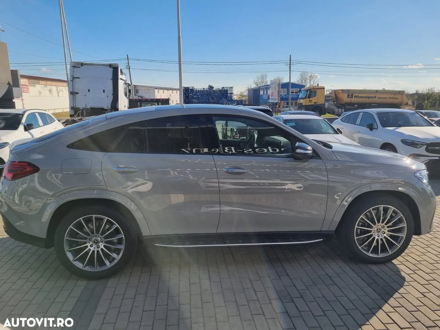 2025 Mercedes-Benz GLE Coupe, photograph 9