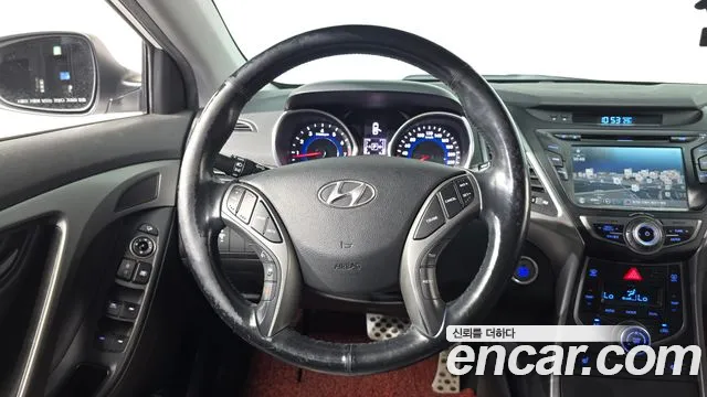 2013 Hyundai AVANTE 1.6 GDi Modern, photograph 9