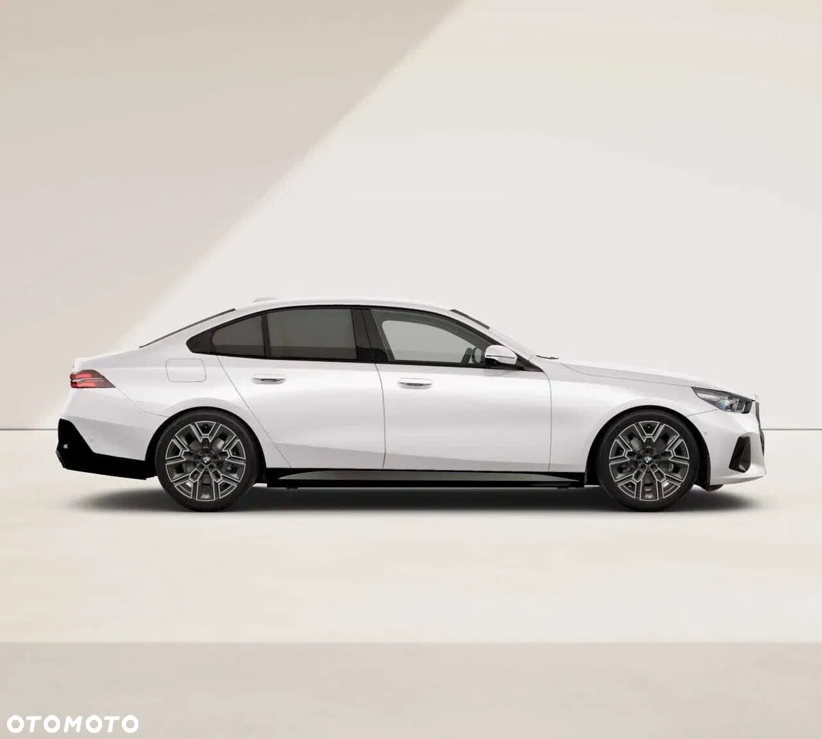 2025 BMW Seria 5 520d xDrive mHEV M Sport, photograph 6