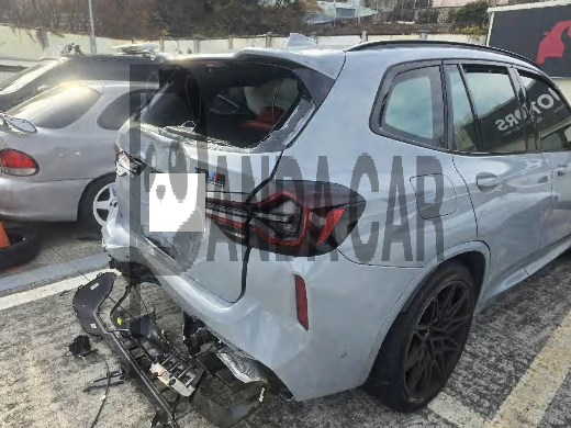 2024 BMW X3 M Competition, photograph 2