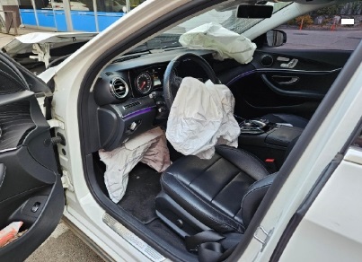 2017 Mercedes-Benz E220 d 4Matic, photograph 5
