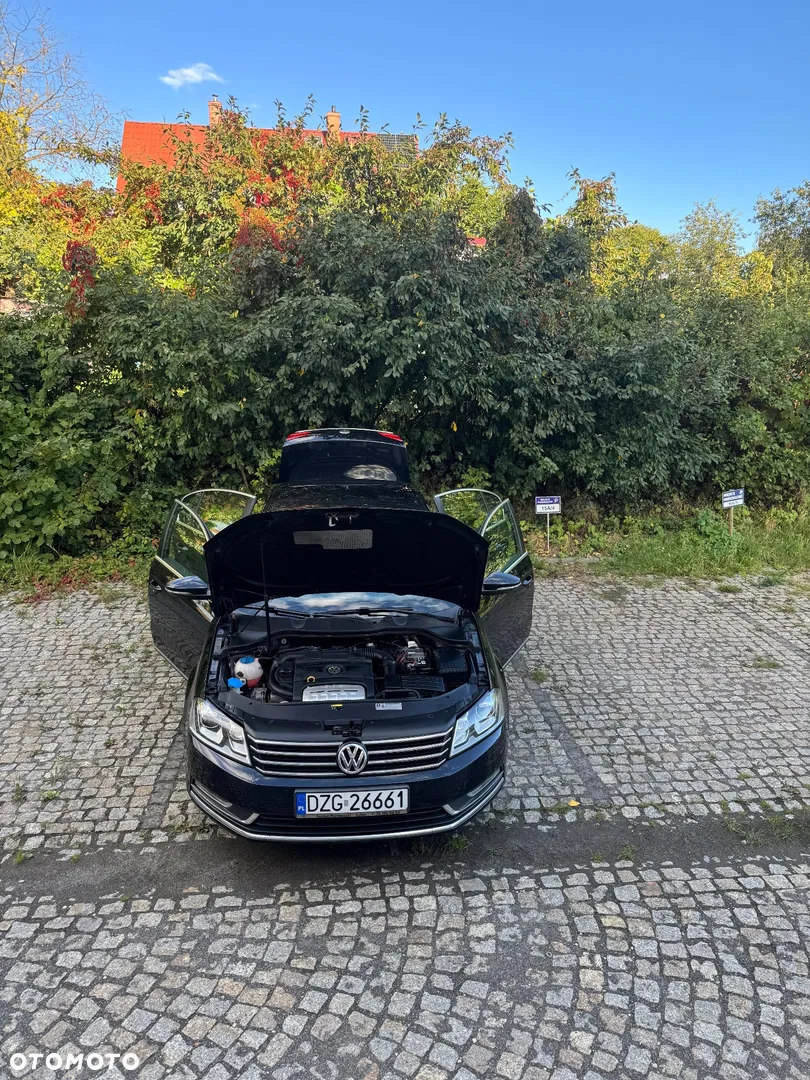2014 Volkswagen Passat 1.4 TSI BMT Highline, photograph 4