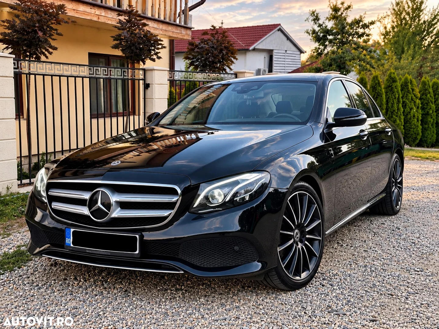 2018 Mercedes-Benz E 350 D Aut., photograph 1