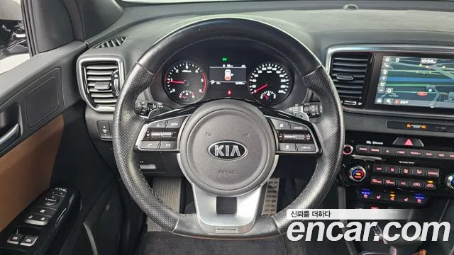 Kia Sportage Diesel 2.0 2WD — photo 1 of 20