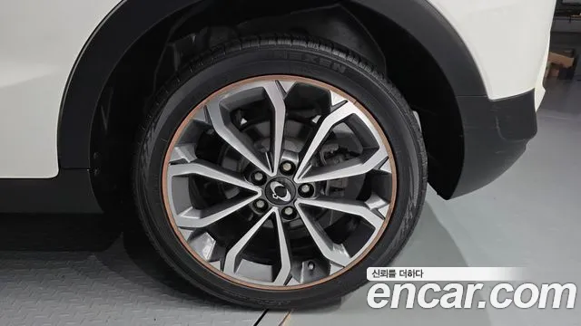 2018 KG_Mobility_Ssangyong TIBOLI Gear Edition 2WD, photograph 1