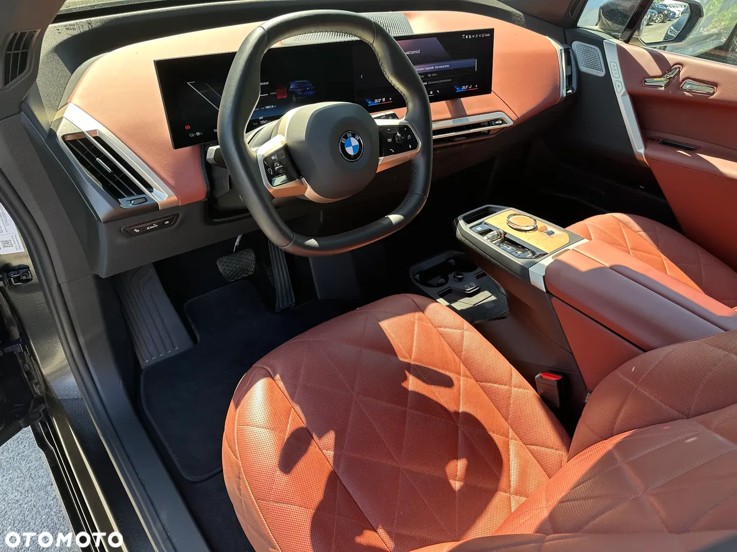 2025 BMW iX, photograph 10