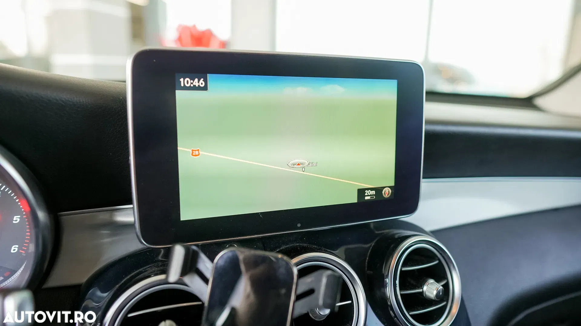 2018 Mercedes-Benz GLC 250 d 4MATIC 9G-TRONIC, photograph 12