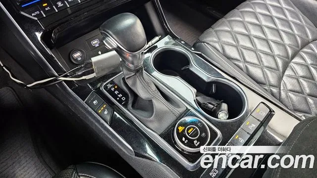 2020 Kia Mohave Diesel 3.0 4WD 6-Seater, photograph 6