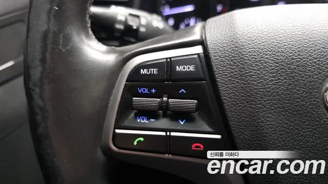 2016 Hyundai AVANTE 1.6 GDI Smart, photograph 4