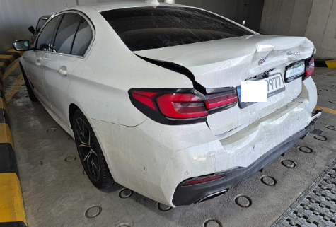 2021 BMW 530i, photograph 1