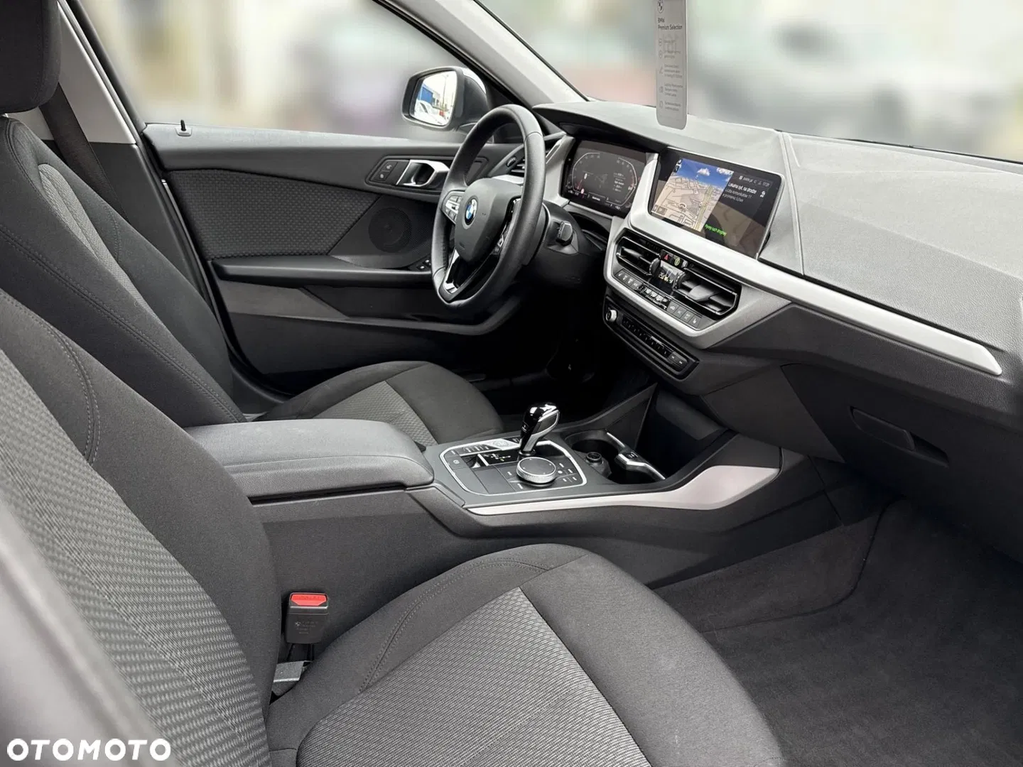 2024 BMW Seria 1, photograph 7