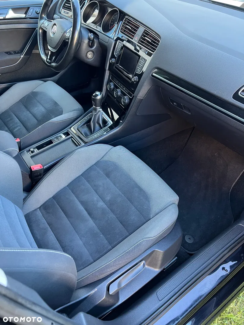 2012 Volkswagen Golf 1.6 TDI Highline, photograph 6