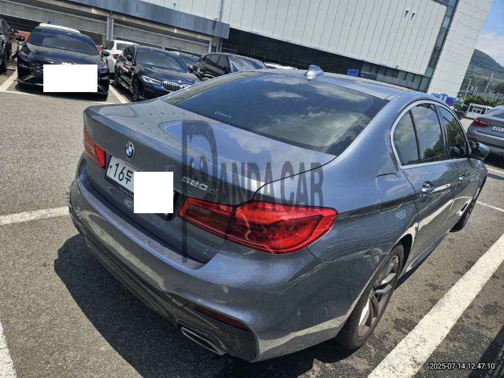 2018 BMW 520d, photograph 4