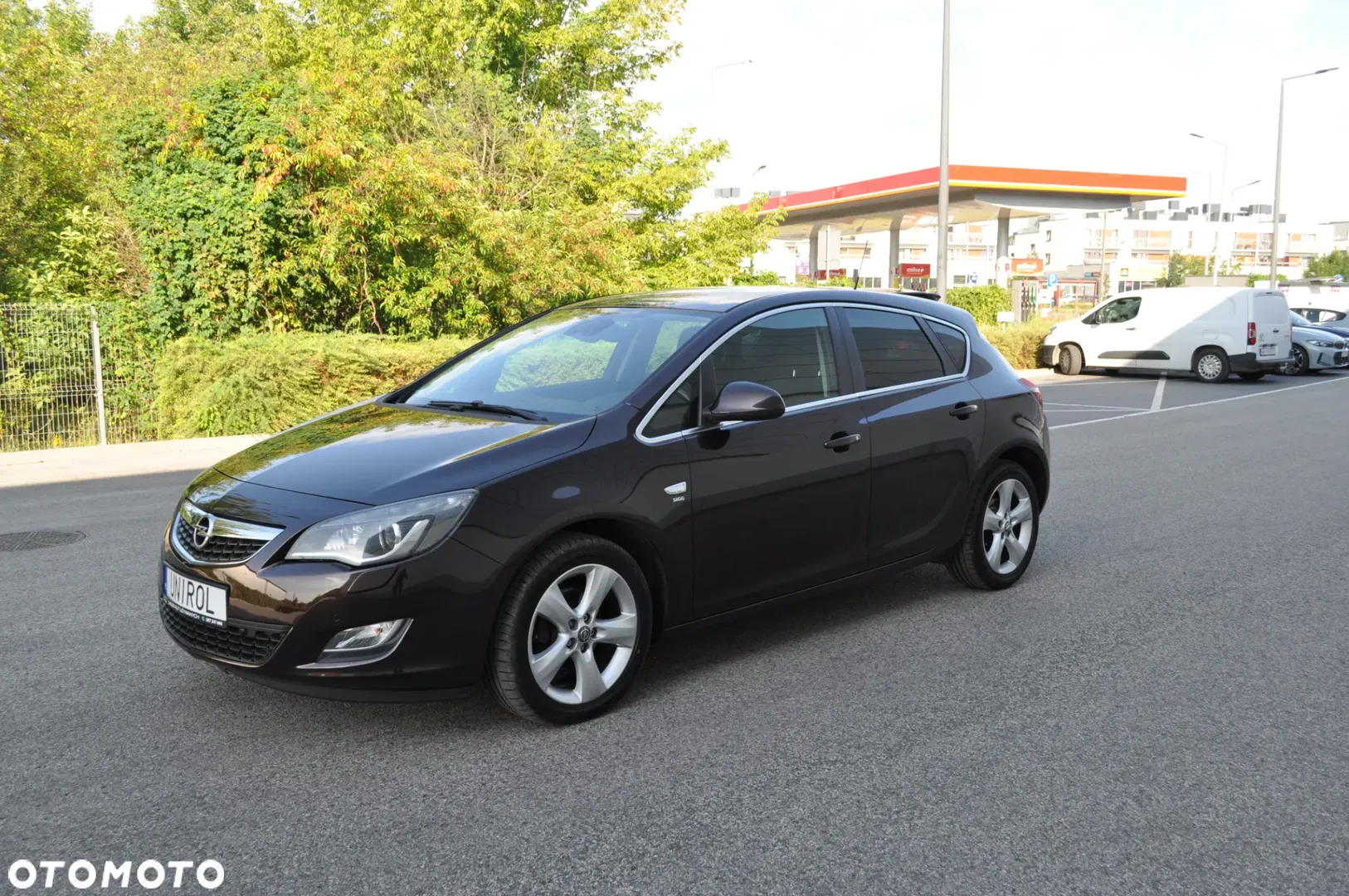 2011 Opel Astra 1.4 Turbo, photograph 1