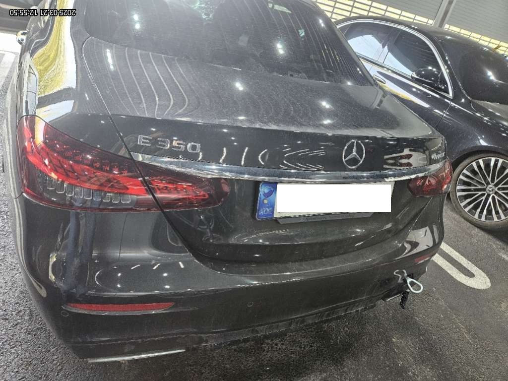 2023 Mercedes-Benz E350 4MATIC, photograph 5