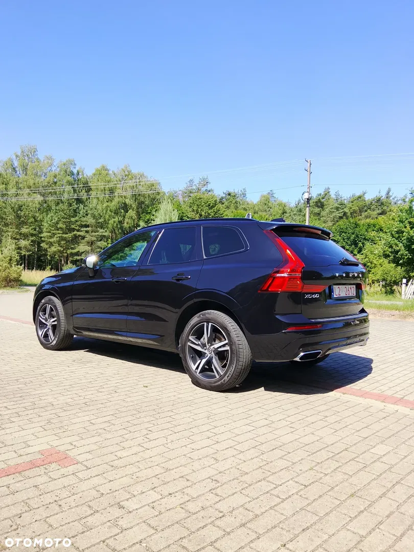 2019 Volvo XC 60 T5 AWD R-Design, photograph 5