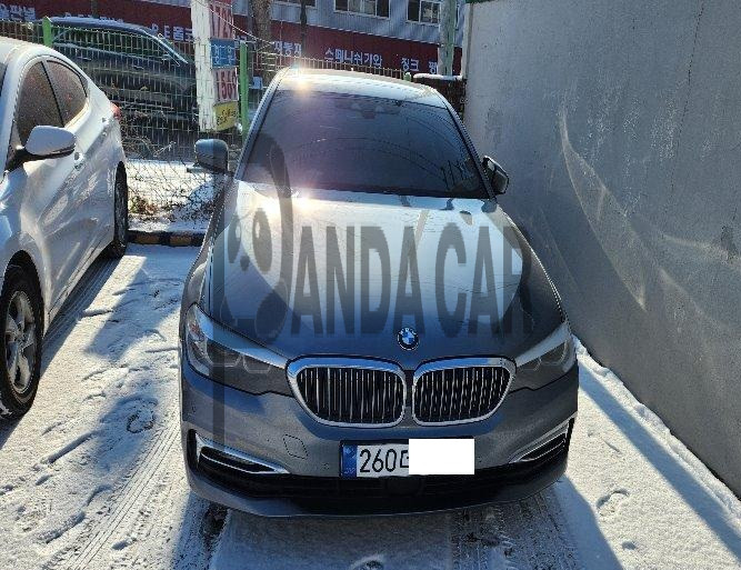 2018 BMW 520i, photograph 1