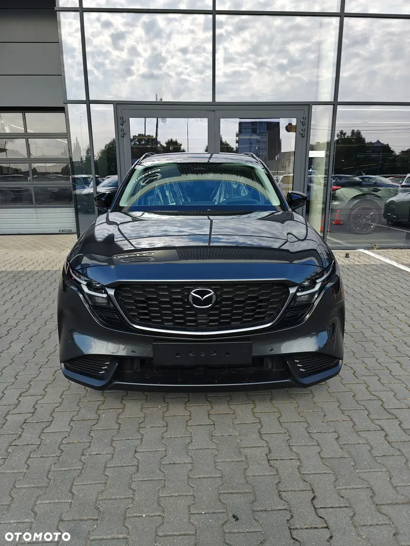 2026 Mazda CX-5 e-SKYACTIV-G 141 AWD Centre-Line, photograph 2