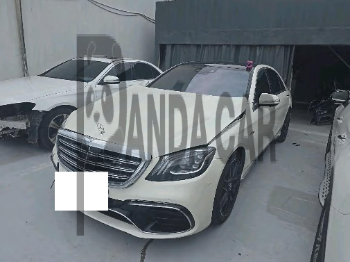 2020 Mercedes-AMG S63 4MATIC + L, photograph 1