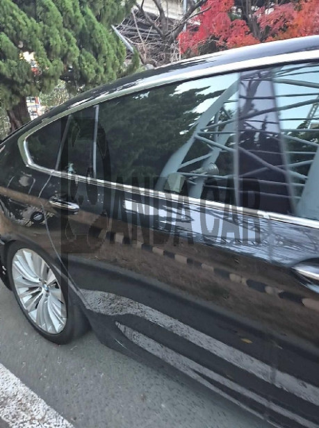 2017 BMW Gran Turismo 30d xDrive, photograph 3