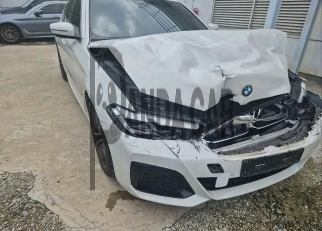 2023 BMW 520i, photograph 3
