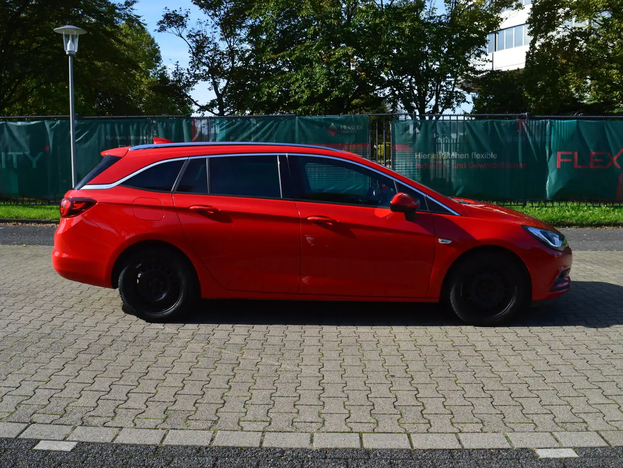 2016 Opel Astra Innovation Start/Stop, photograph 6