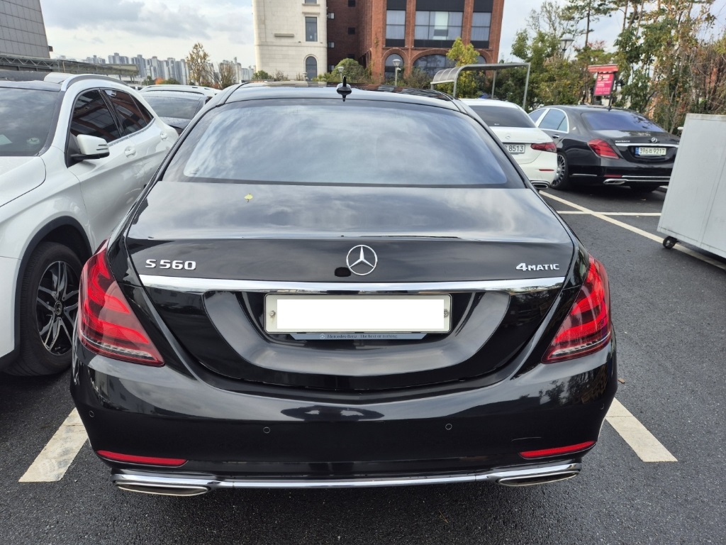2018 Mercedes-Benz S560 4Matic L, photograph 1