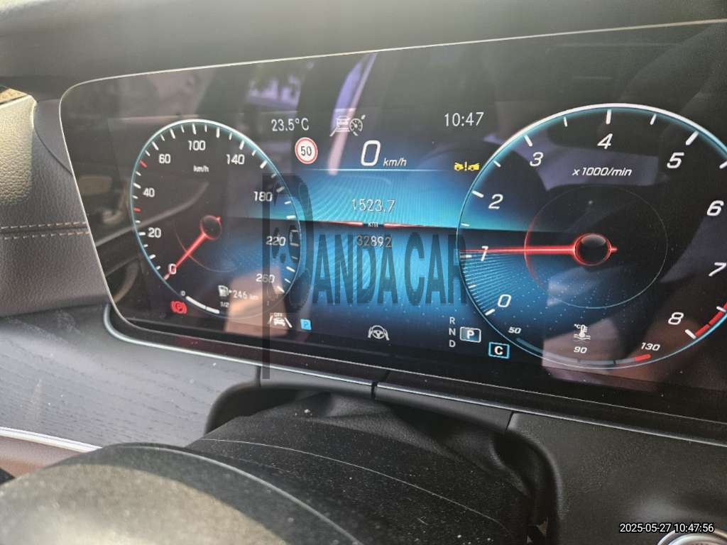 2023 Mercedes-Benz E250, photograph 3