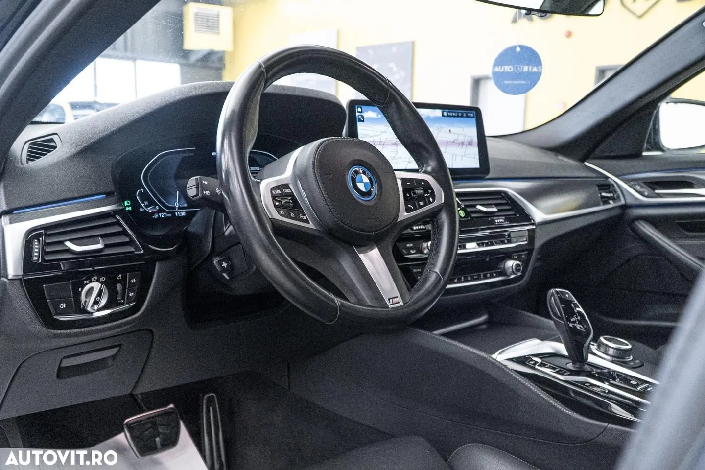 2022 BMW Seria 5 520e AT PHEV, photograph 6