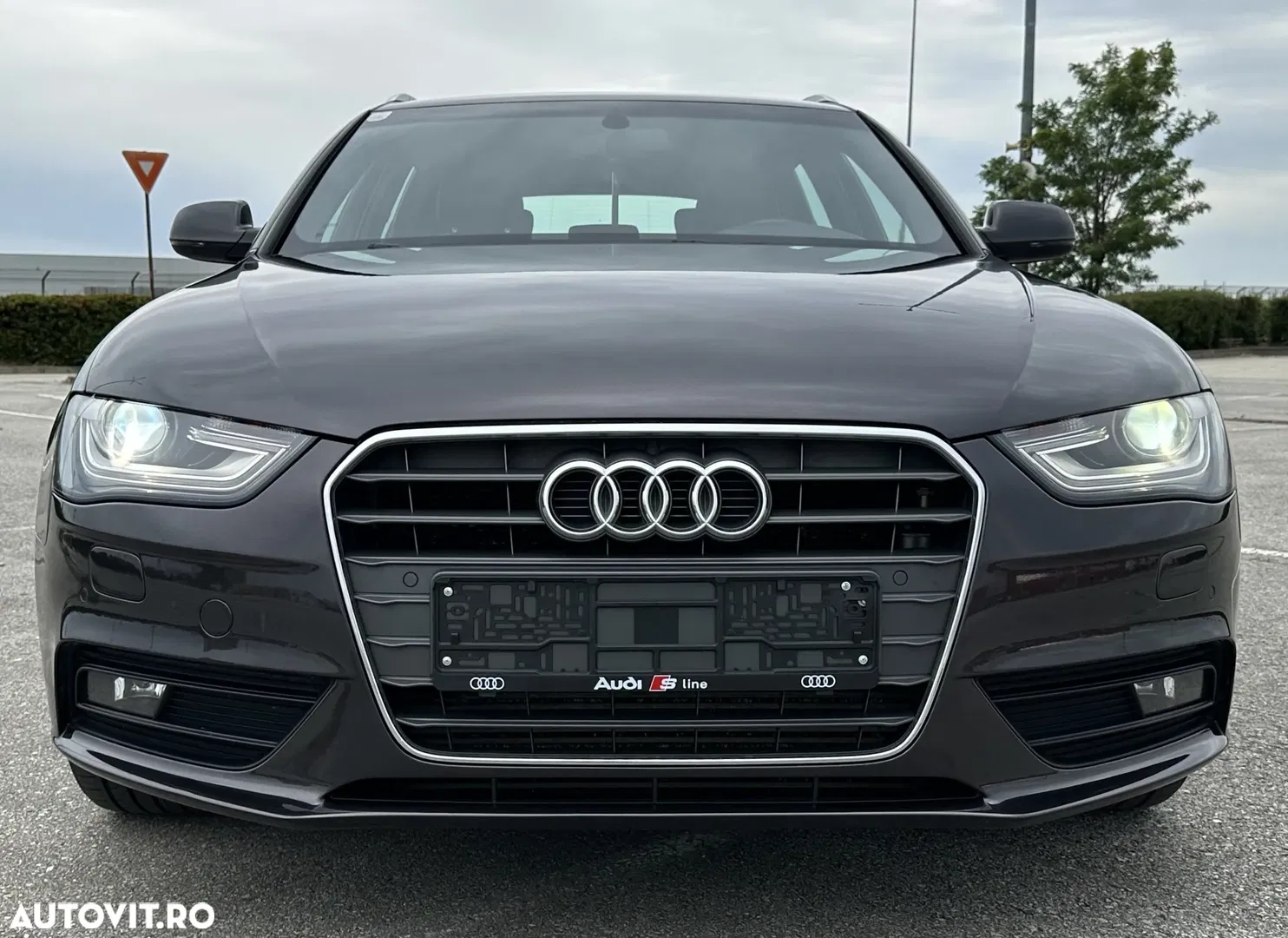 2013 Audi A4 Avant 2.0 TDI Multitronic, photograph 1